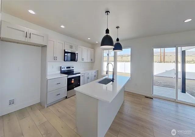 Photo 4 of Single family home for sale at 165 Country Cottage Ln, Malaga, WA 98828 | MLS# NWM2590898 | Listing updated on 2026-10-08