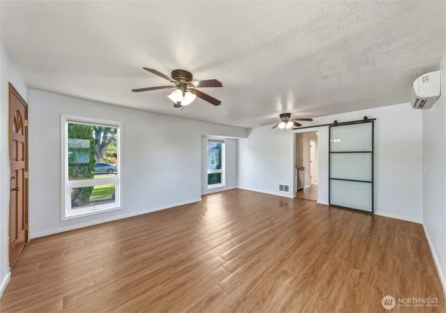 Photo 4 of Single family home for sale at 126 SE 3rd Avenue, Milton Freewater, OR 97862 | MLS# NWM2590904 | Listing updated on 2026-10-06