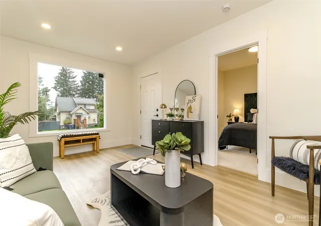 Photo 4 of Single family home for sale at 1415 S Grant Ave, Tacoma, WA 98405 | MLS# NWM2590916 | Listing updated on 2026-10-13