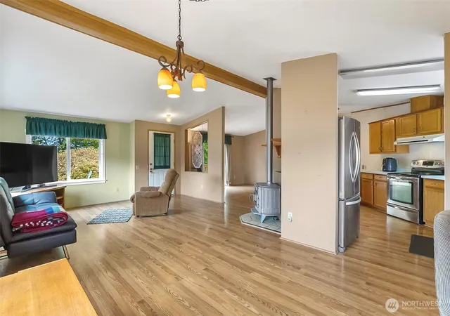 Photo 4 of Manufactured home for sale at 12500 NE 197th Court, Bothell, WA 98011 | MLS# NWM2590922 | Listing updated on 2026-10-13