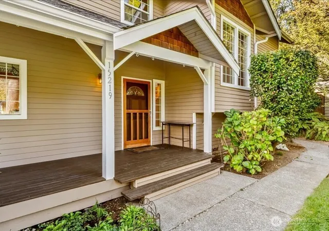 Photo 4 of Single family home for sale at 15219 78th Avenue NE, Kenmore, WA 98028 | MLS# NWM2590938 | Listing updated on 2026-10-15