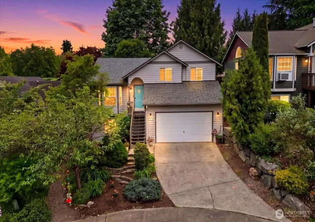Single family home for sale at 421 Rainbow Pl, Snohomish, WA 98290 | MLS# NWM2590939