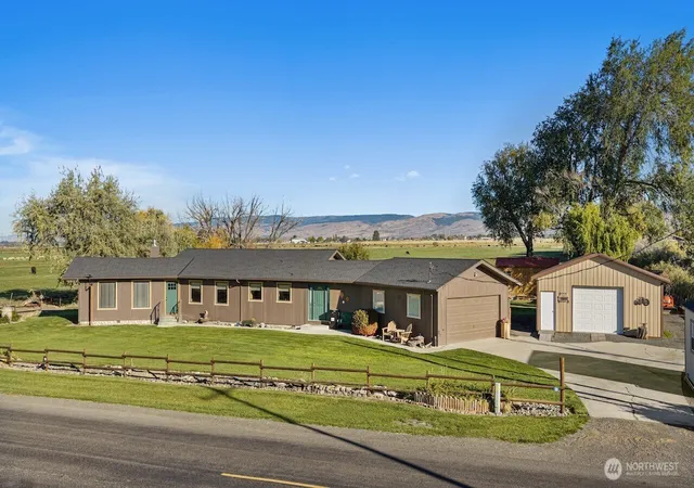 Photo 1 of Single family home for sale at 7271 Lyons Rd, Ellensburg, WA 98926 | MLS# NWM2590940 | Listing updated on 2026-10-07