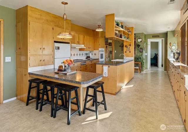 Photo 4 of Single family home for sale at 7271 Lyons Rd, Ellensburg, WA 98926 | MLS# NWM2590940 | Listing updated on 2026-10-07