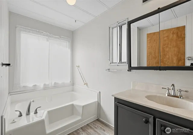 Photo 34 of Manufactured home for sale at 10628 60th Street Ct E #140, Puyallup, WA 98372 | MLS# NWM2590960 | Listing updated on 2026-10-05