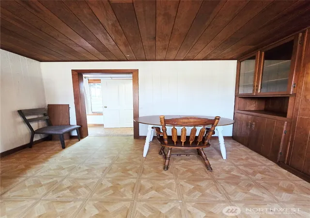 Photo 3 of Single family home for sale at 4505 Chuckanut Dr, Bow, WA 98232 | MLS# NWM2590961 | Listing updated on 2026-10-14