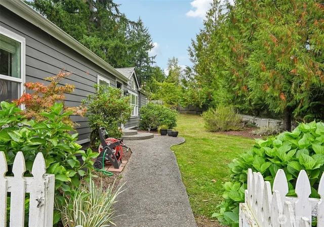 Photo 1 of Manufactured home for sale at 24904 148th Avenue E, Graham, WA 98338 | MLS# NWM2590965 | Listing updated on 2026-10-22