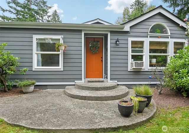 Photo 2 of Manufactured home for sale at 24904 148th Avenue E, Graham, WA 98338 | MLS# NWM2590965 | Listing updated on 2026-10-22