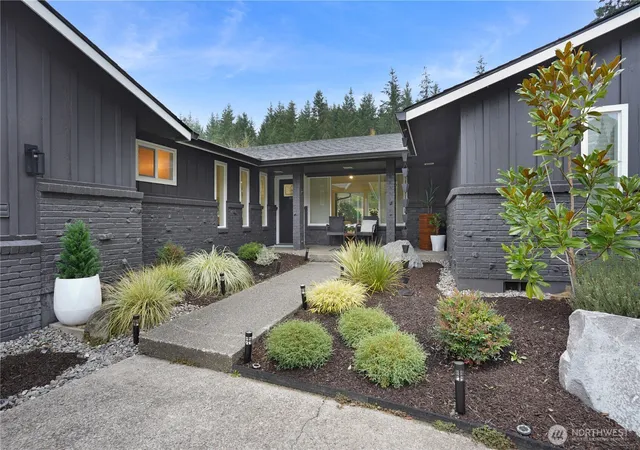Photo 1 of Single family home for sale at 127 Fir Dr, Chehalis, WA 98532 | MLS# NWM2590986 | Listing updated on 2026-10-07