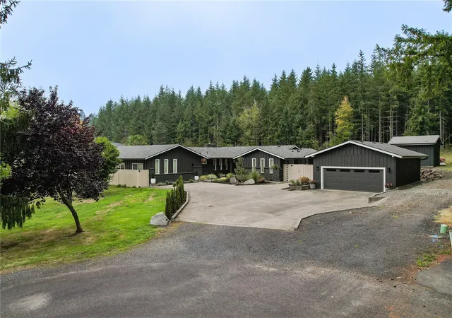 Single family home for sale at 127 Fir Dr, Chehalis, WA 98532 | MLS# NWM2590986