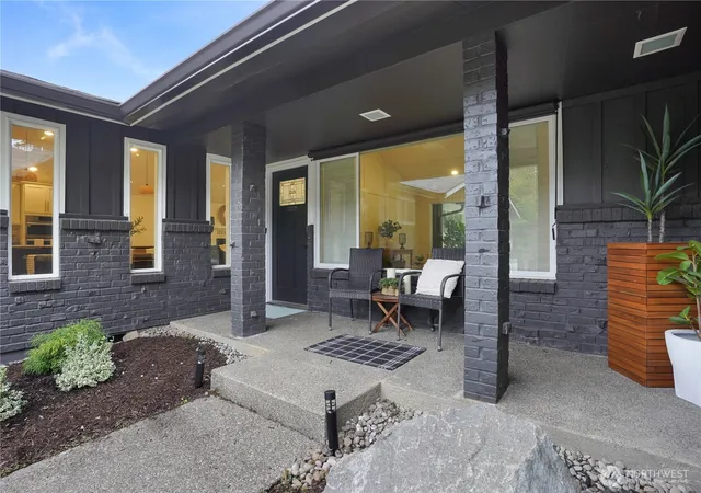 Photo 3 of Single family home for sale at 127 Fir Dr, Chehalis, WA 98532 | MLS# NWM2590986 | Listing updated on 2026-10-07