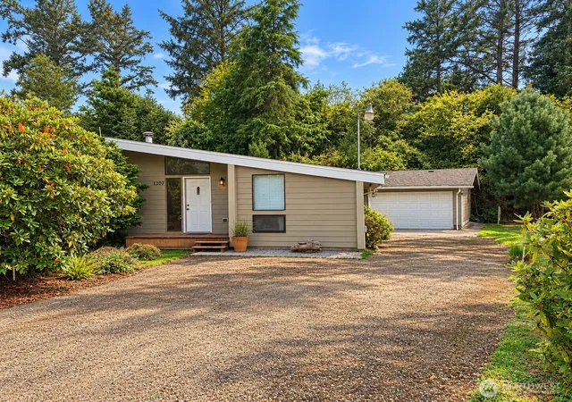 Single family home for sale at 31307 L St, Ocean Park, WA 98640 | MLS# NWM2590990