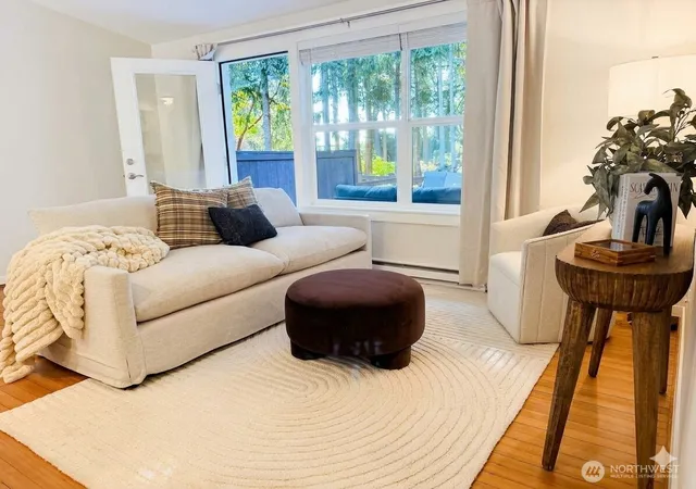 Photo 4 of Condo for sale at 1574 NE Park View Dr #6, Bainbridge Island, WA 98110 | MLS# NWM2591002 | Listing updated on 2026-10-07