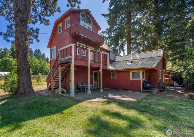 Photo 3 of Single family home for sale at 6 Jennings Rd, Trout Lake, WA 98650 | MLS# NWM2591008 | Listing updated on 2026-10-08