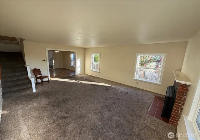 Photo 3 of Single family home for sale at 712 Puget St NE, Olympia, WA 98506 | MLS# NWM2591013 | Listing updated on 2026-10-14