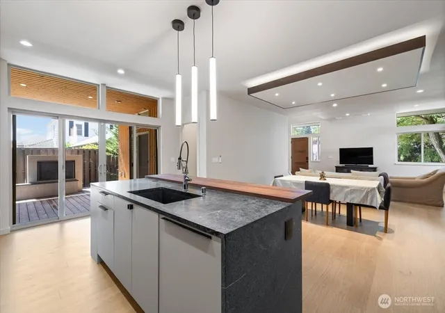 Photo 1 of Condo for sale at 3454 33rd Avenue W, Seattle, WA 98199 | MLS# NWM2591014 | Listing updated on 2026-10-19
