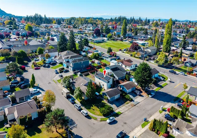 Photo 3 of Single family home for sale at 2218 E Fulton St, Mount Vernon, WA 98273 | MLS# NWM2591019 | Listing updated on 2026-10-15