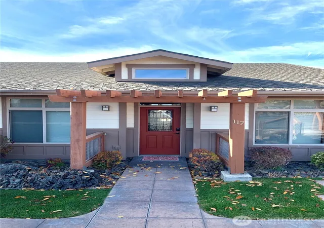 Condo for sale at 117 Red Hawk Dr, Orondo, WA 98843 | MLS# NWM2591021