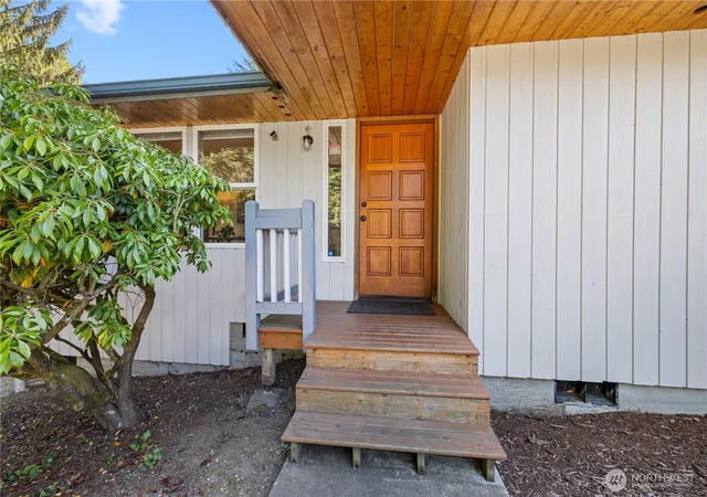 Photo 2 of Single family home for sale at 24 74th Street SW, Everett, WA 98203 | MLS# NWM2591023 | Listing updated on 2026-10-09