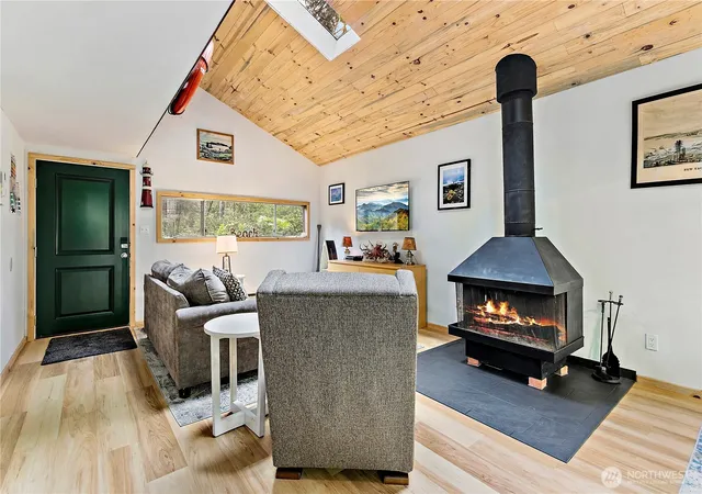 Photo 1 of Single family home for sale at 608 E Barbary Rd, Shelton, WA 98584 | MLS# NWM2591024 | Listing updated on 2026-10-15
