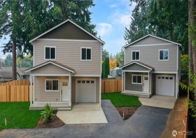 Townhouse for sale at 7018 Wetmore Ave #A, Everett, WA 98203 | MLS# NWM2591029