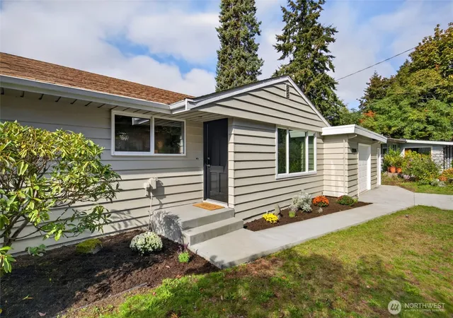 Photo 34 of Single family home for sale at 22520 90th Avenue W, Edmonds, WA 98026 | MLS# NWM2591040 | Listing updated on 2026-10-12