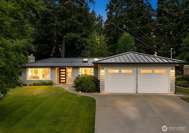 Single family home for sale at 17529 93rd Avenue NE, Bothell, WA 98011 | MLS# NWM2591055