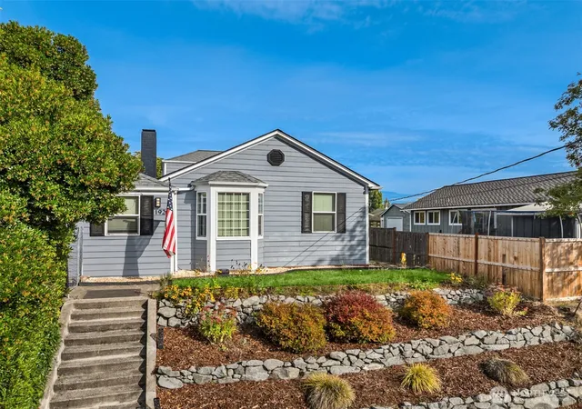 Photo 2 of Single family home for sale at 1920 6th Street, Bremerton, WA 98337 | MLS# NWM2591069 | Listing updated on 2026-10-19