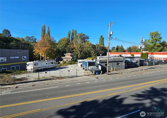 Photo 4 of Land for sale at 2216 SW Orchard St, Seattle, WA 98106 | MLS# NWM2591073 | Listing updated on 2026-10-05