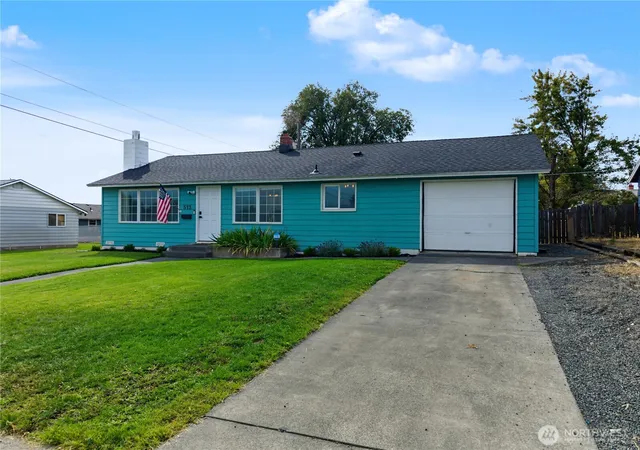Photo 1 of Single family home for sale at 513 W Meridian Ave, Moses Lake, WA 98837 | MLS# NWM2591082 | Listing updated on 2026-10-06