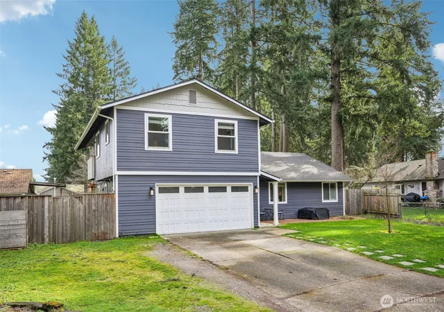 Photo 2 of Single family home for sale at 4211 Ne 154th Court, Vancouver, WA 98682 | MLS# NWM2591105 | Listing updated on 2026-10-08