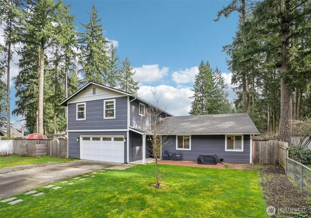 Photo 3 of Single family home for sale at 4211 Ne 154th Court, Vancouver, WA 98682 | MLS# NWM2591105 | Listing updated on 2026-10-08