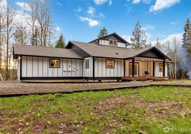 Photo 1 of Single family home for sale at 241 Oxbow Lake Ln, Toledo, WA 98591 | MLS# NWM2591108 | Listing updated on 2026-10-07