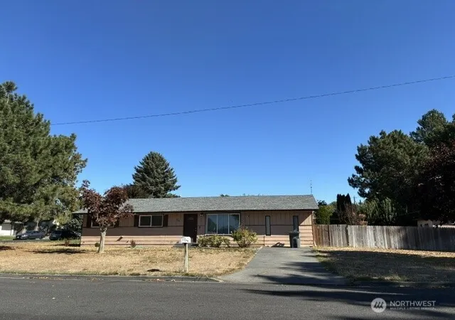 Photo 1 of Single family home for sale at 701 S 5th Avenue, Othello, WA 99344 | MLS# NWM2591113 | Listing updated on 2026-10-08