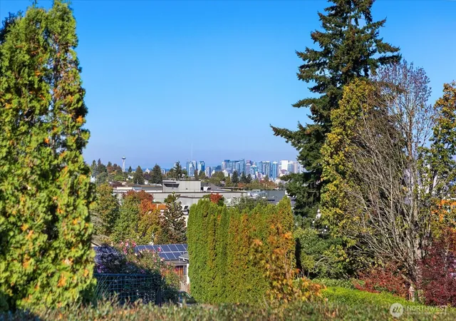 Photo 3 of Sale Pending at 4847 41st Avenue Sw, Seattle, WA 98116 | MLS# NWM2591115 | Listing updated on 2026-10-15