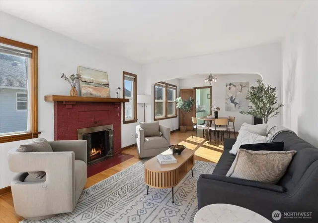 Photo 4 of Sale Pending at 4847 41st Avenue SW, Seattle, WA 98116 | MLS# NWM2591115 | Listing updated on 2026-10-15