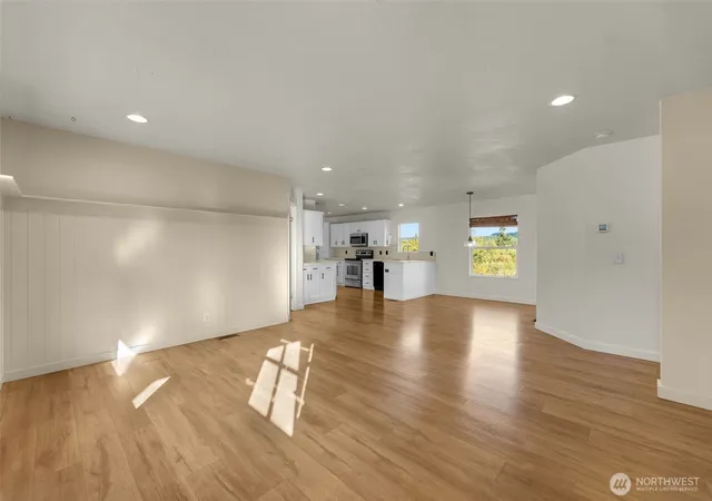 Photo 3 of Manufactured home for sale at 15011 Ne Hidden Meadows Dr, Yacolt, WA 98675 | MLS# NWM2591120 | Listing updated on 2026-10-06