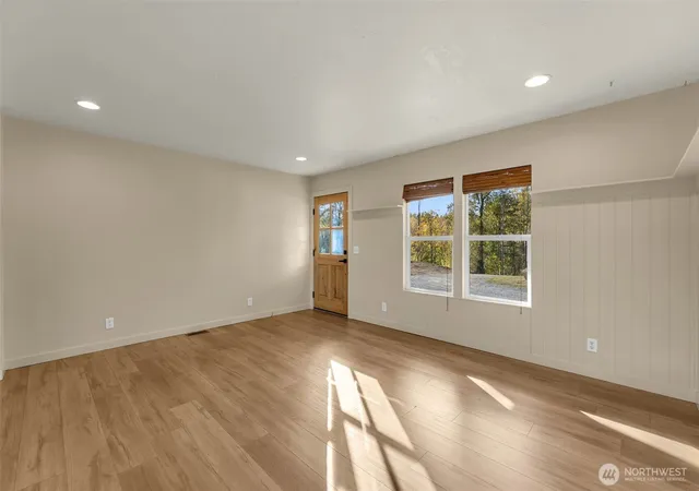 Photo 3 of Manufactured home for sale at 15011 NE Hidden Meadows Dr, Yacolt, WA 98675 | MLS# NWM2591120 | Listing updated on 2026-10-06