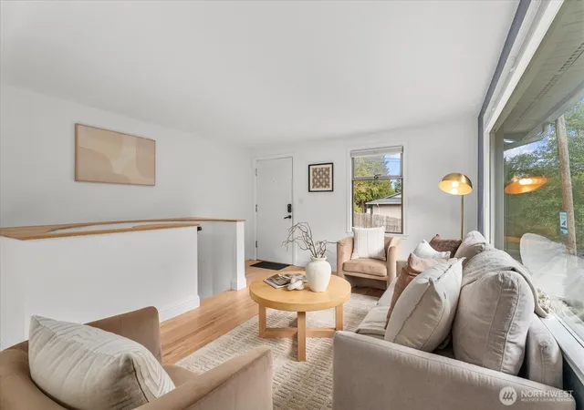 Photo 4 of Single family home for sale at 4503 NE 95th Street, Seattle, WA 98115 | MLS# NWM2591131 | Listing updated on 2026-10-08