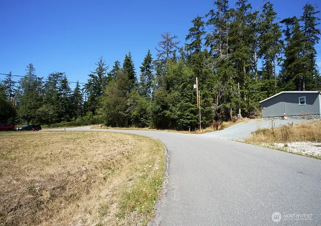Photo 2 of Land for sale at 2 & 3 Lot Sycamore Rd, Coupeville, WA 98239 | MLS# NWM2591134 | Listing updated on 2026-10-05