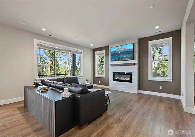 Photo 4 of Single family home for sale at 11030 SE 60th Lane, Bellevue, WA 98006 | MLS# NWM2591139 | Listing updated on 2026-10-08