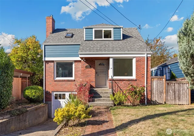 Single family home for sale at 7711 Sunnyside Ave N, Seattle, WA 98103 | MLS# NWM2591159