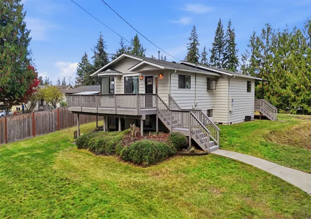 Single family home for sale at 4816 Aqua Dr E, Bonney Lake, WA 98391 | MLS# NWM2591163
