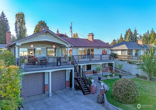 Photo 1 of Single family home for sale at 3218 Viewcrest Dr NE, Bremerton, WA 98310 | MLS# NWM2591165 | Listing updated on 2026-10-13