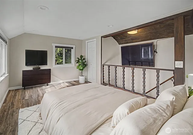 Photo 3 of Single family home for sale at 1251 S 230th Street, Des Moines, WA 98198 | MLS# NWM2591173 | Listing updated on 2026-10-06