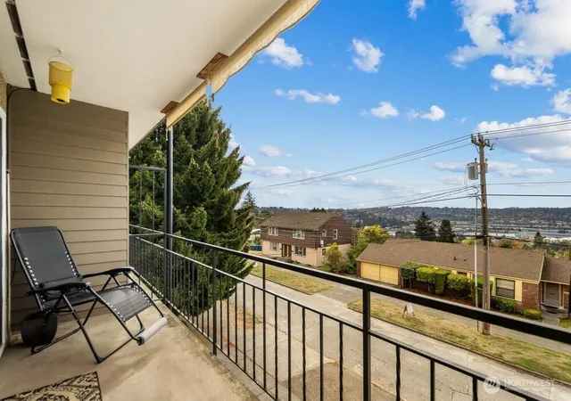 Photo 2 of Condo for sale at 303 N 44th Street #203, Seattle, WA 98103 | MLS# NWM2591174 | Listing updated on 2026-10-16