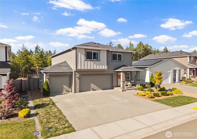 Photo 2 of Single family home for sale at 451 NE Ridge Point Blvd, Belfair, WA 98528 | MLS# NWM2591182 | Listing updated on 2026-10-09