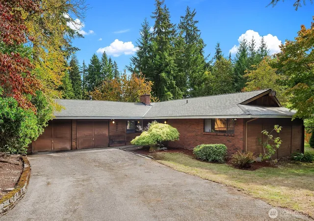 Photo 2 of Sale Pending at 16169 Se 146th Place, Renton, WA 98059 | MLS# NWM2591185 | Listing updated on 2026-10-09