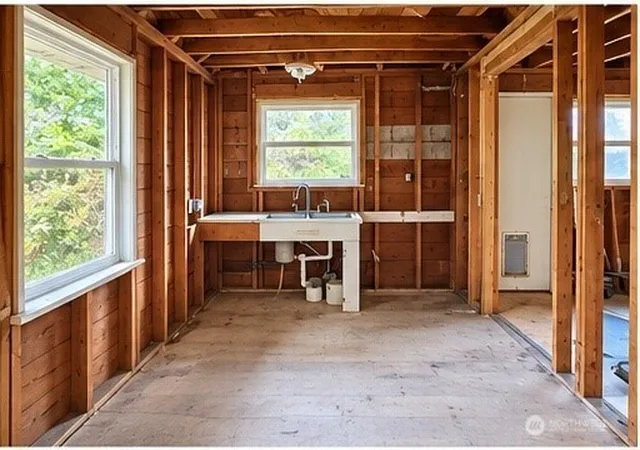 Photo 3 of Single family home for sale at 10031 2nd Avenue S, Seattle, WA 98168 | MLS# NWM2591189 | Listing updated on 2026-10-06