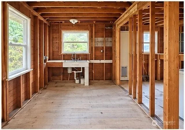 Photo 4 of Single family home for sale at 10031 2nd Avenue S, Seattle, WA 98168 | MLS# NWM2591189 | Listing updated on 2026-10-06